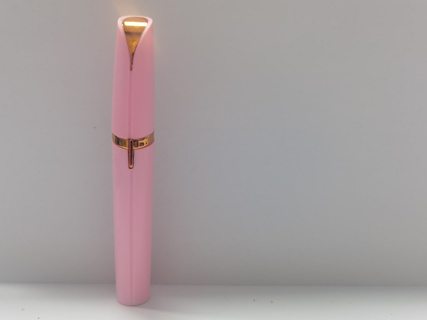 LED Precision Brow & Facial Touch-Up Trimmer