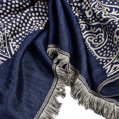 Yarn-Dyed Jacquard Totem Scarf